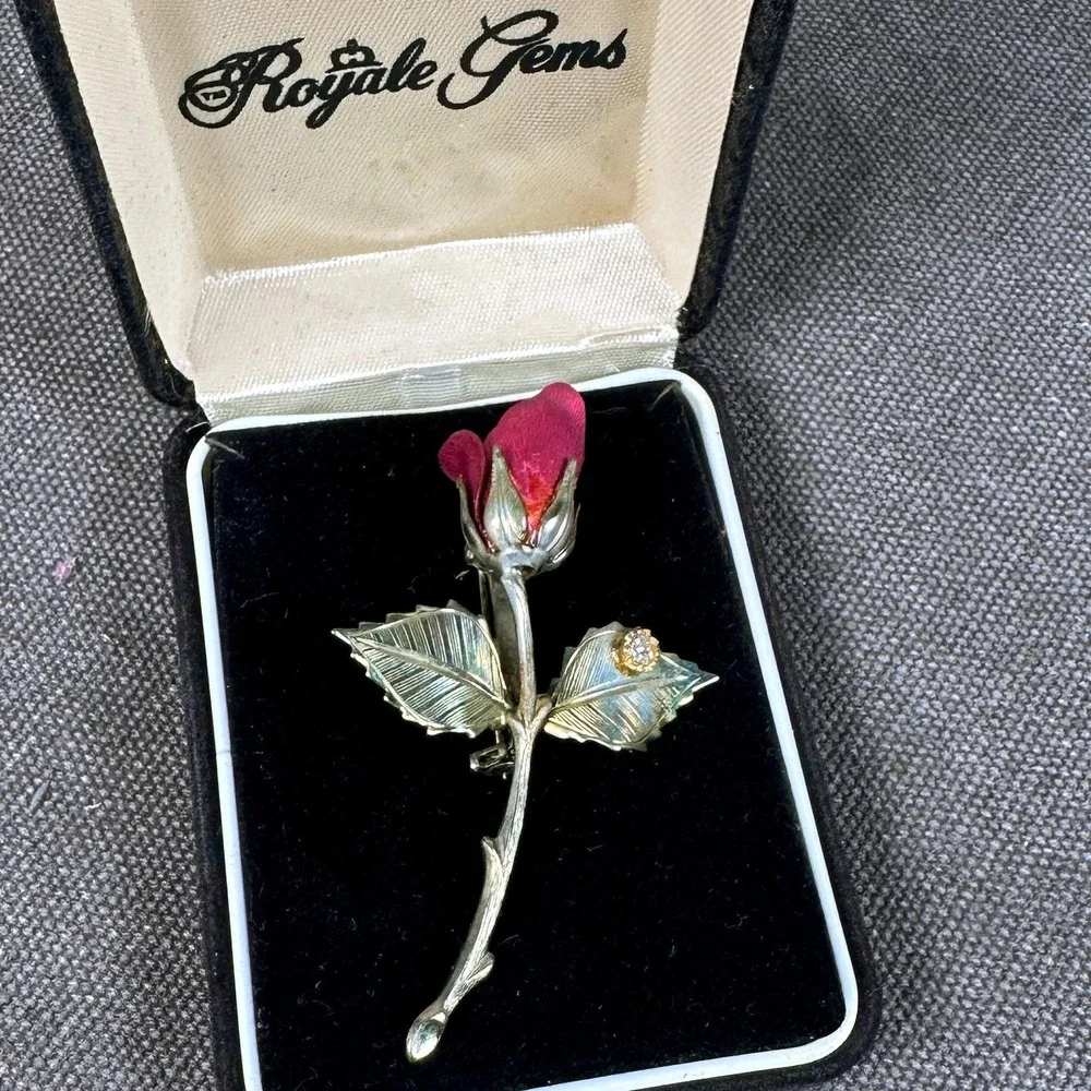 Vintage Royale Gems Gold Tone Rose Brooch‎ Pin Red Petals Rhinestone Leaf 3